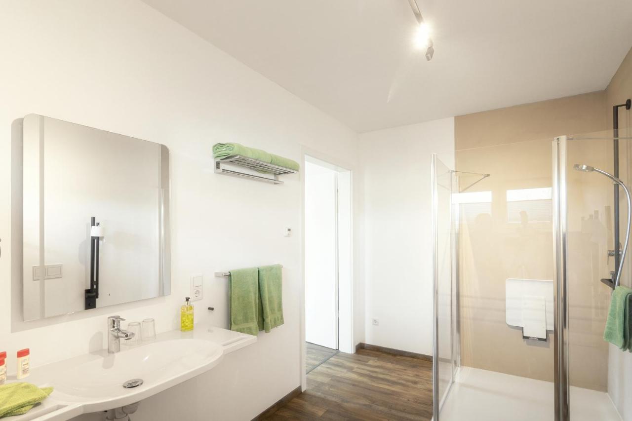 Ferienwohnung Bergaecker ノイアルベンロイト エクステリア 写真